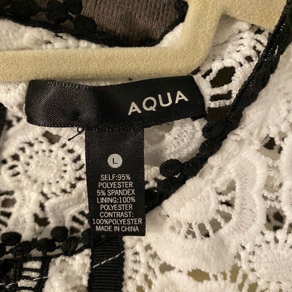 Aqua NWT short sleeve dress with black and white lace overlay - Picture 4 of 4